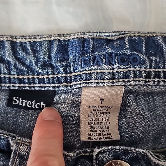 Arizona Jean Company Junior Size 7 Dark Blue Denim Bermuda Shorts - Picture 4 of 9